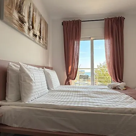 Maria Lux One Bedroom Апартаменты Nea Kallikrateia