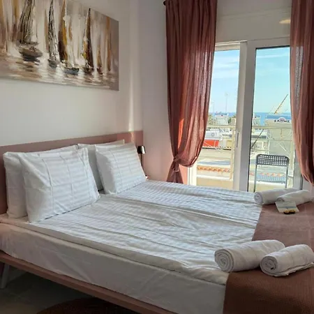 Maria Lux One Bedroom