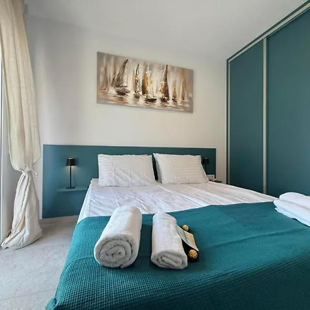 Maria Lux One Bedroom