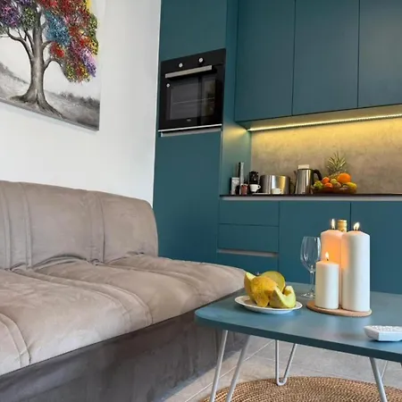 Maria Lux One Bedroom Апартаменты *